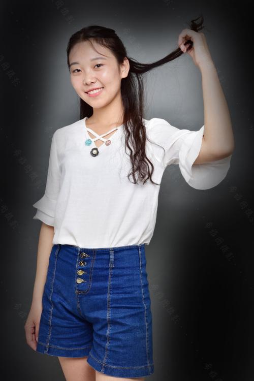 璀璨T台，由你点亮！大学生艺术团第三届“T风暴”模特大赛最佳上镜奖投票开启